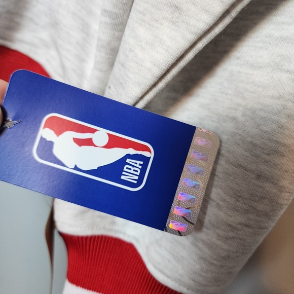 NBA Toronto Raptors Sweater Light Gray and Red Medium - Picture 4 of 16